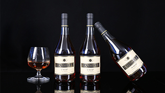 這(zhè)幾種時(shí)尚的(de)白(bái)蘭地(dì)飲法你(nǐ)都(dōu)知(zhī)道(dào)嗎(ma)？